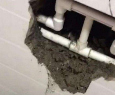 达尔罕茂明卫生间防水找谁好